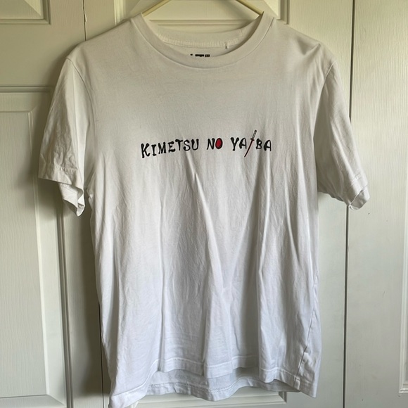 Uniqlo - Demon Slayer / kimetsu no yaiba - Hashira tee. Worn - Picture 2 of 7